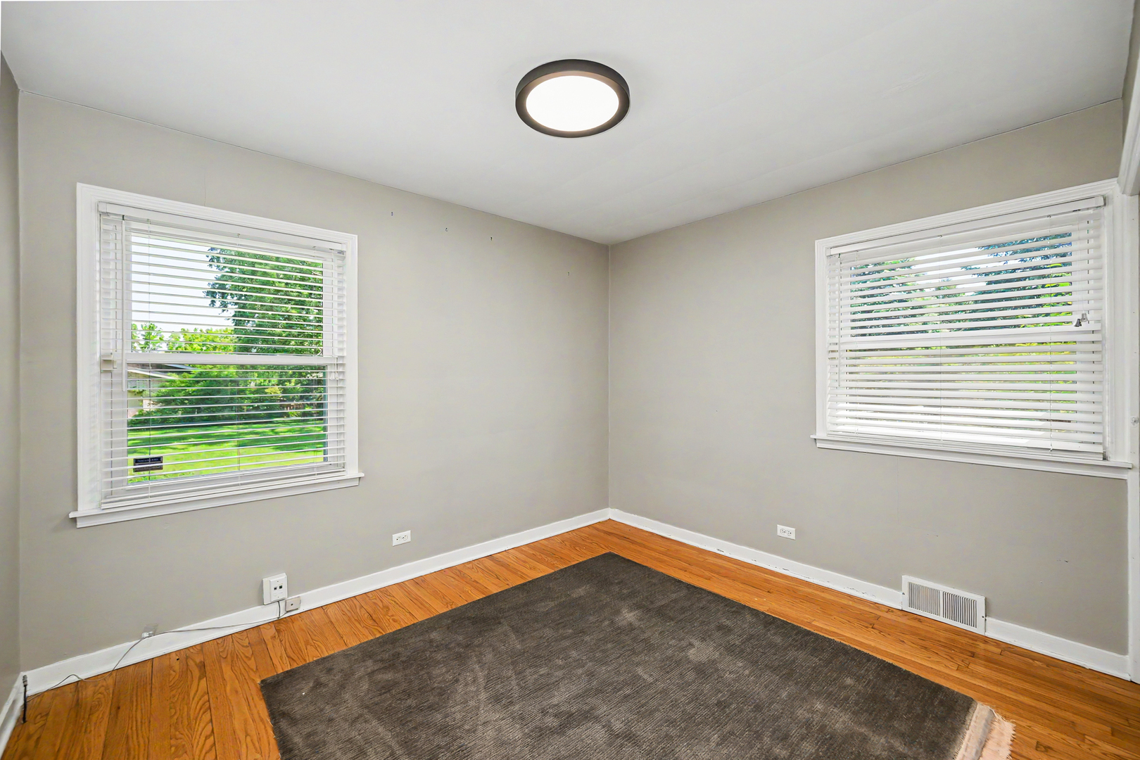 325 Lambert Road, Glen Ellyn, IL 60137