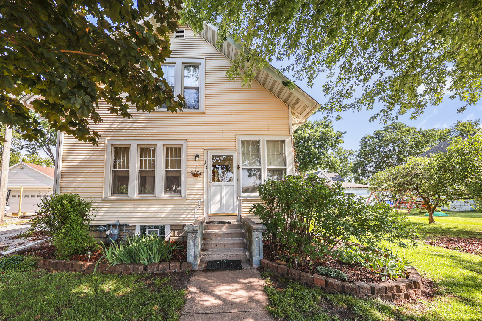 704 North Street, Mazon, IL 60444