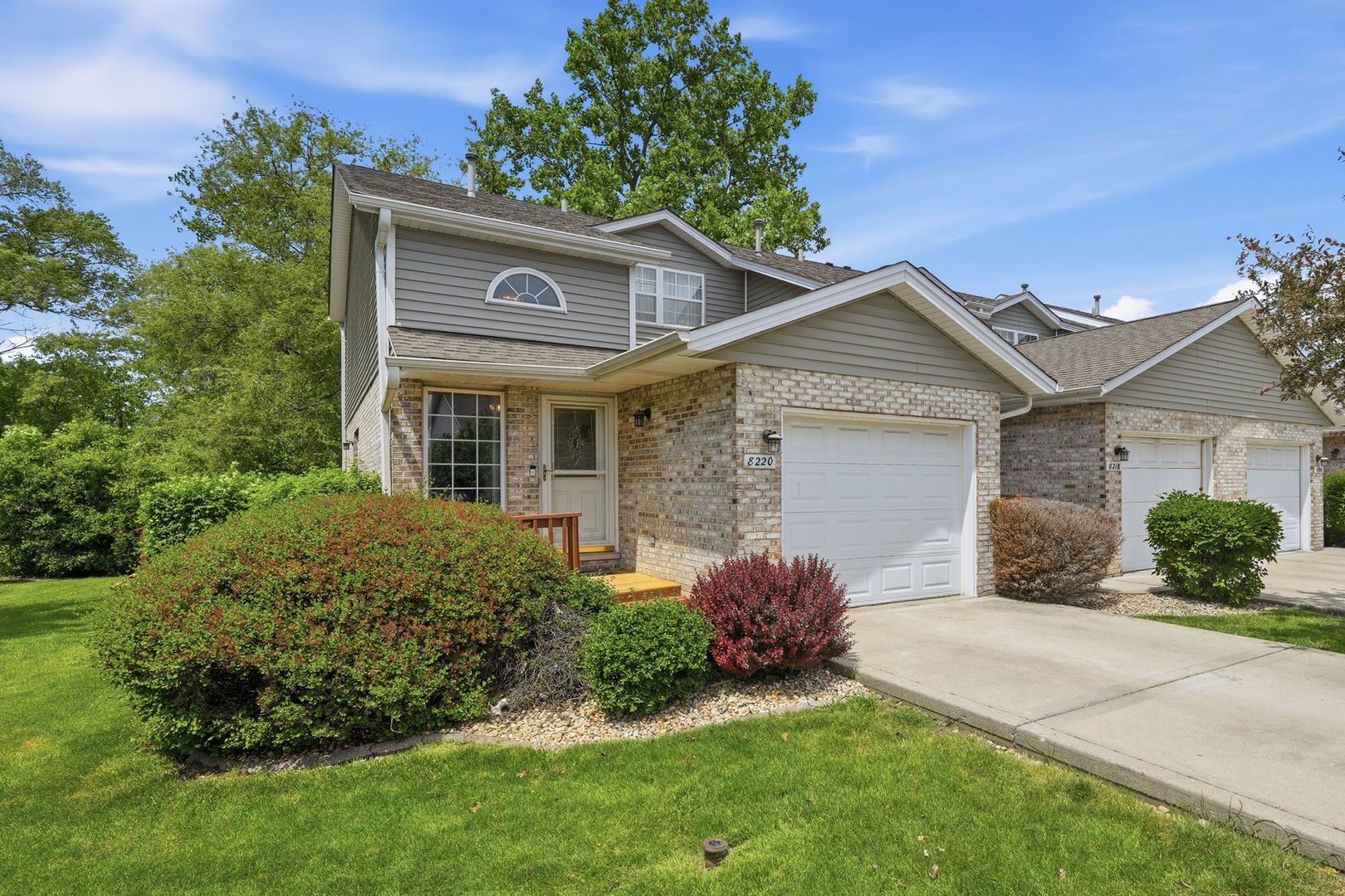 8220 Daniel Drive, Justice, IL 60458