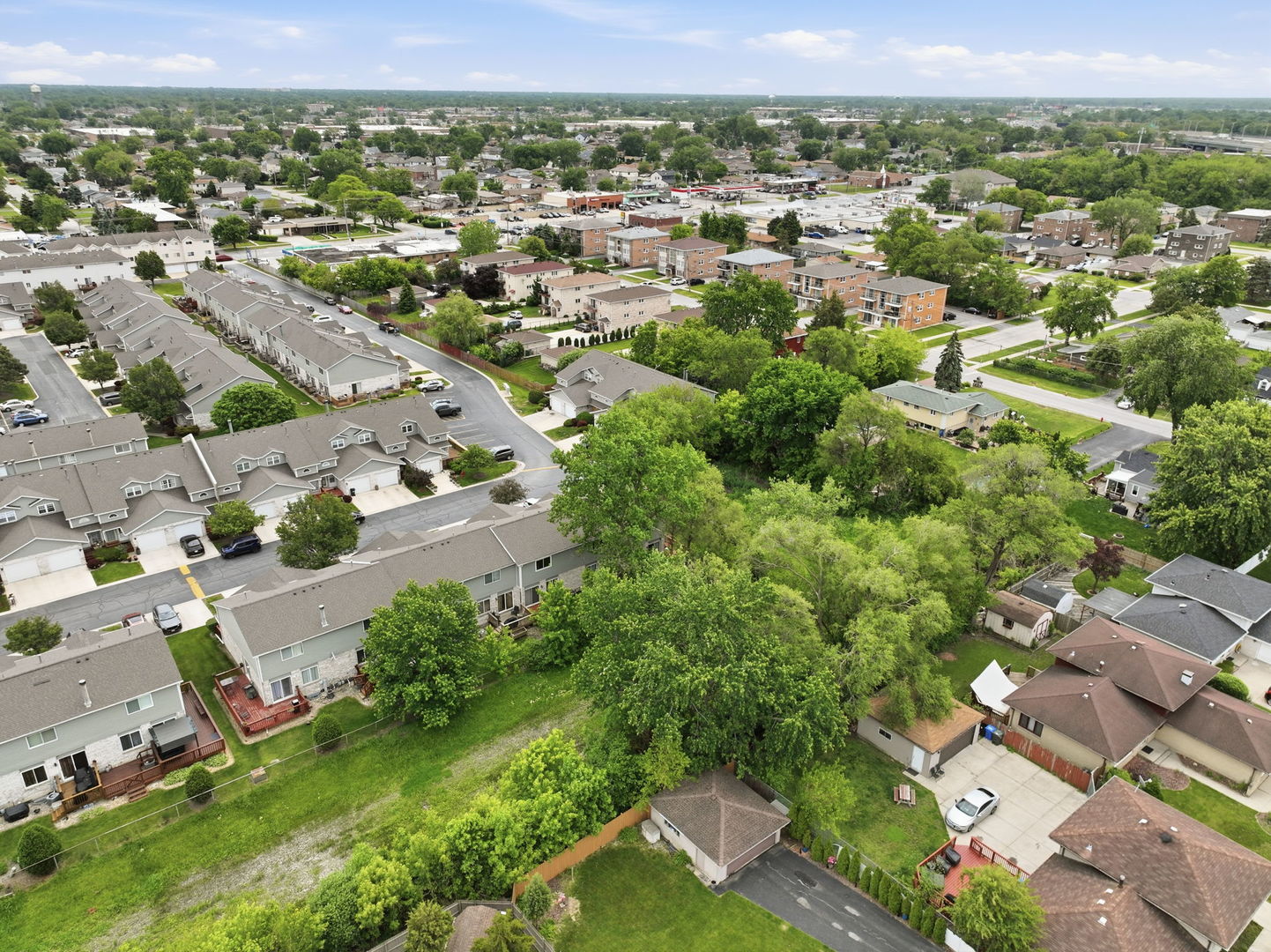 8220 Daniel Drive, Justice, IL 60458
