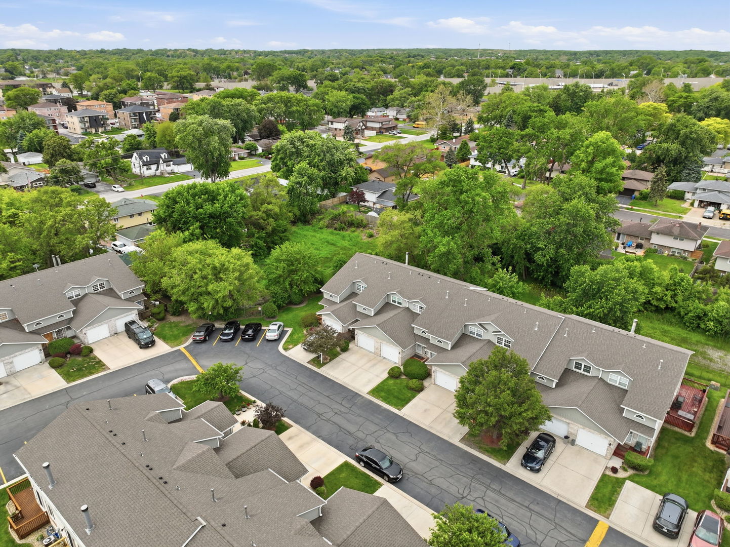 8220 Daniel Drive, Justice, IL 60458