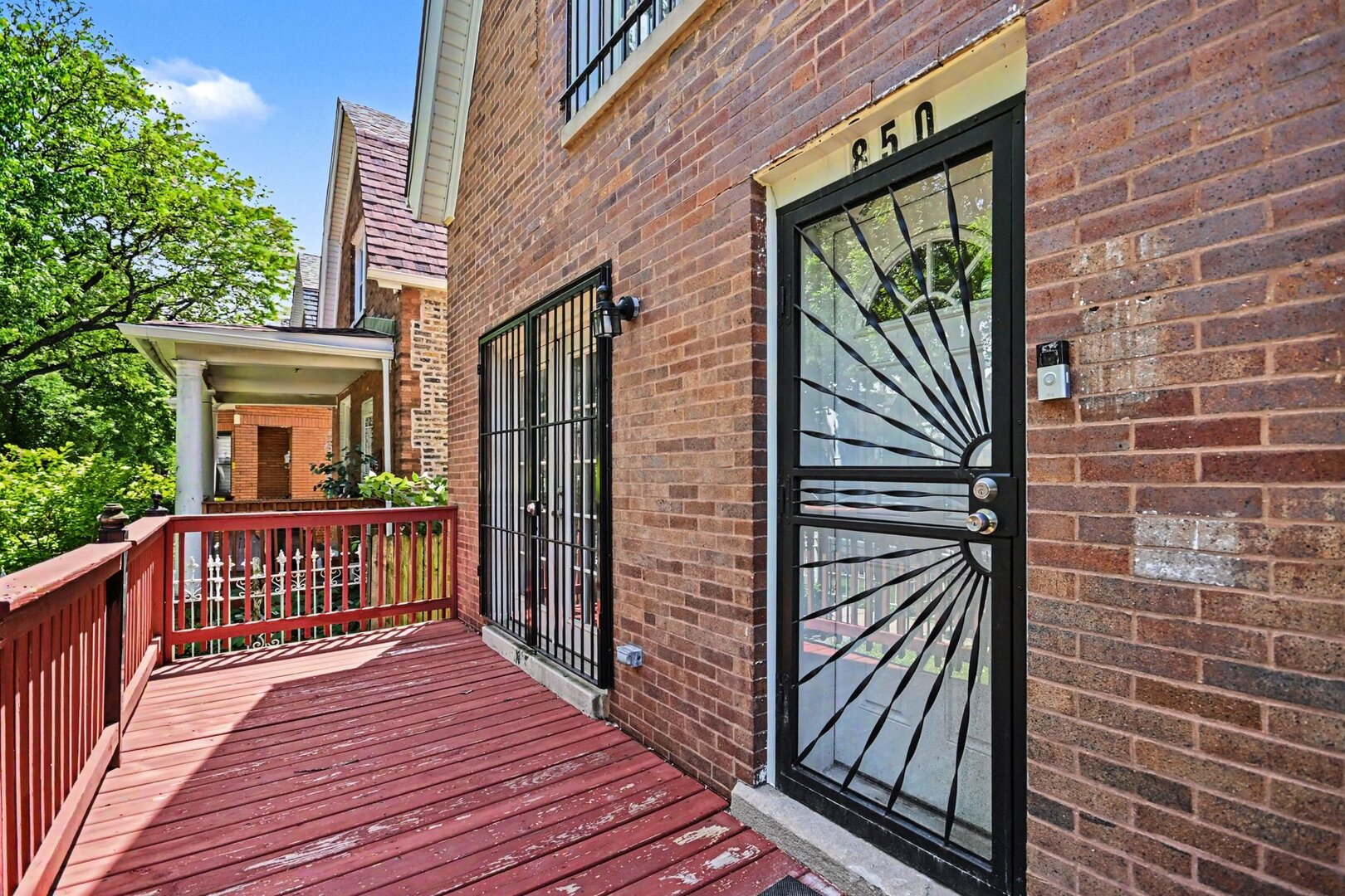 850 N Keystone Avenue, Chicago, IL 60651