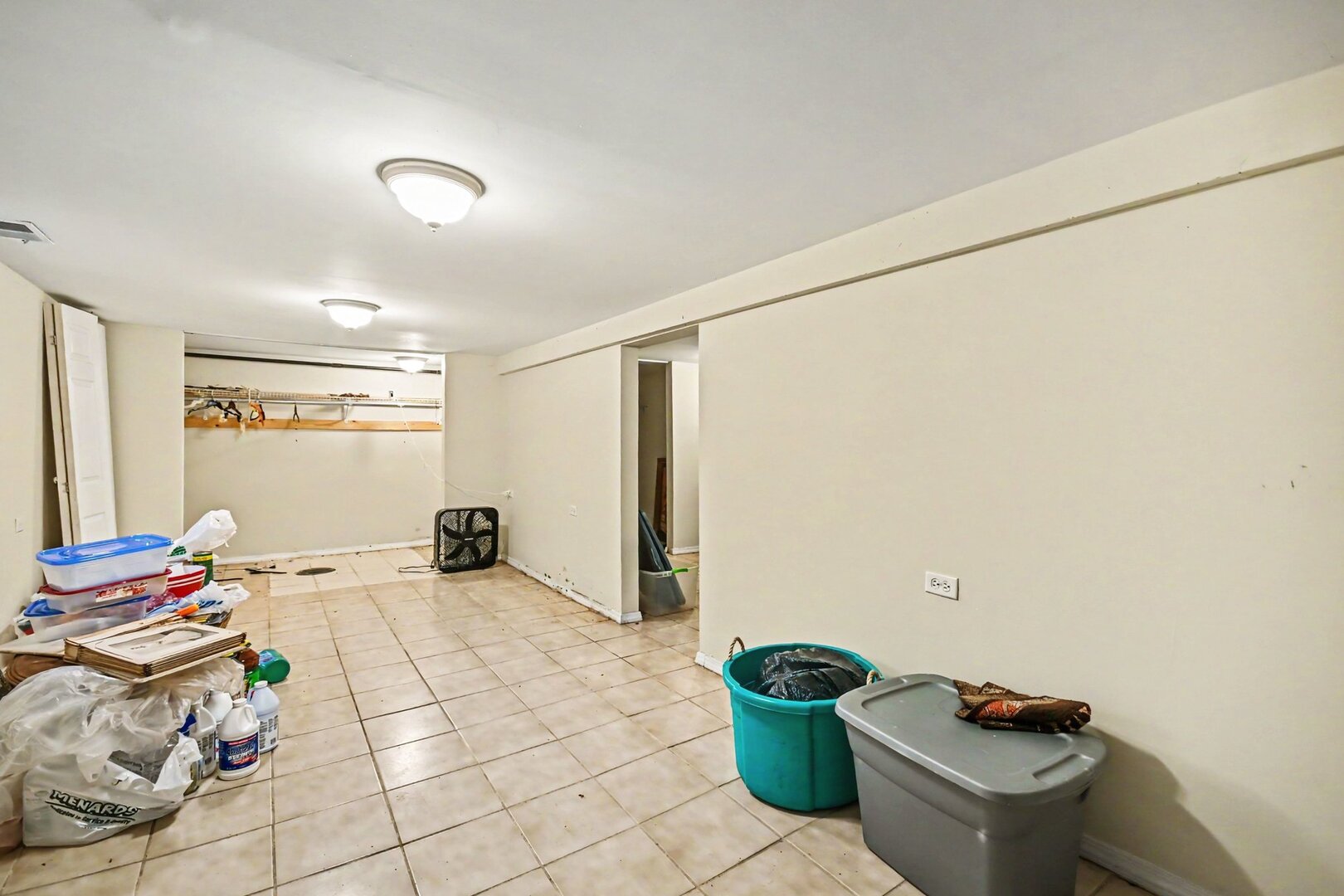 850 N Keystone Avenue, Chicago, IL 60651