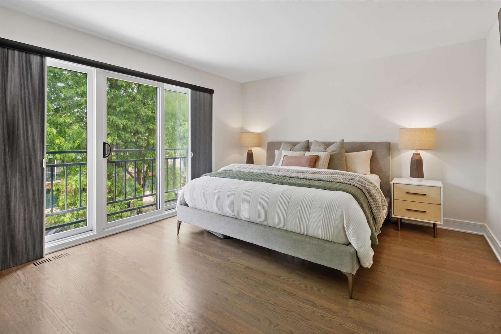 1341 S Clark Street, Chicago, IL 60605