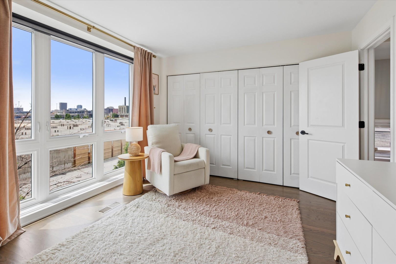 1341 S Clark Street, Chicago, IL 60605