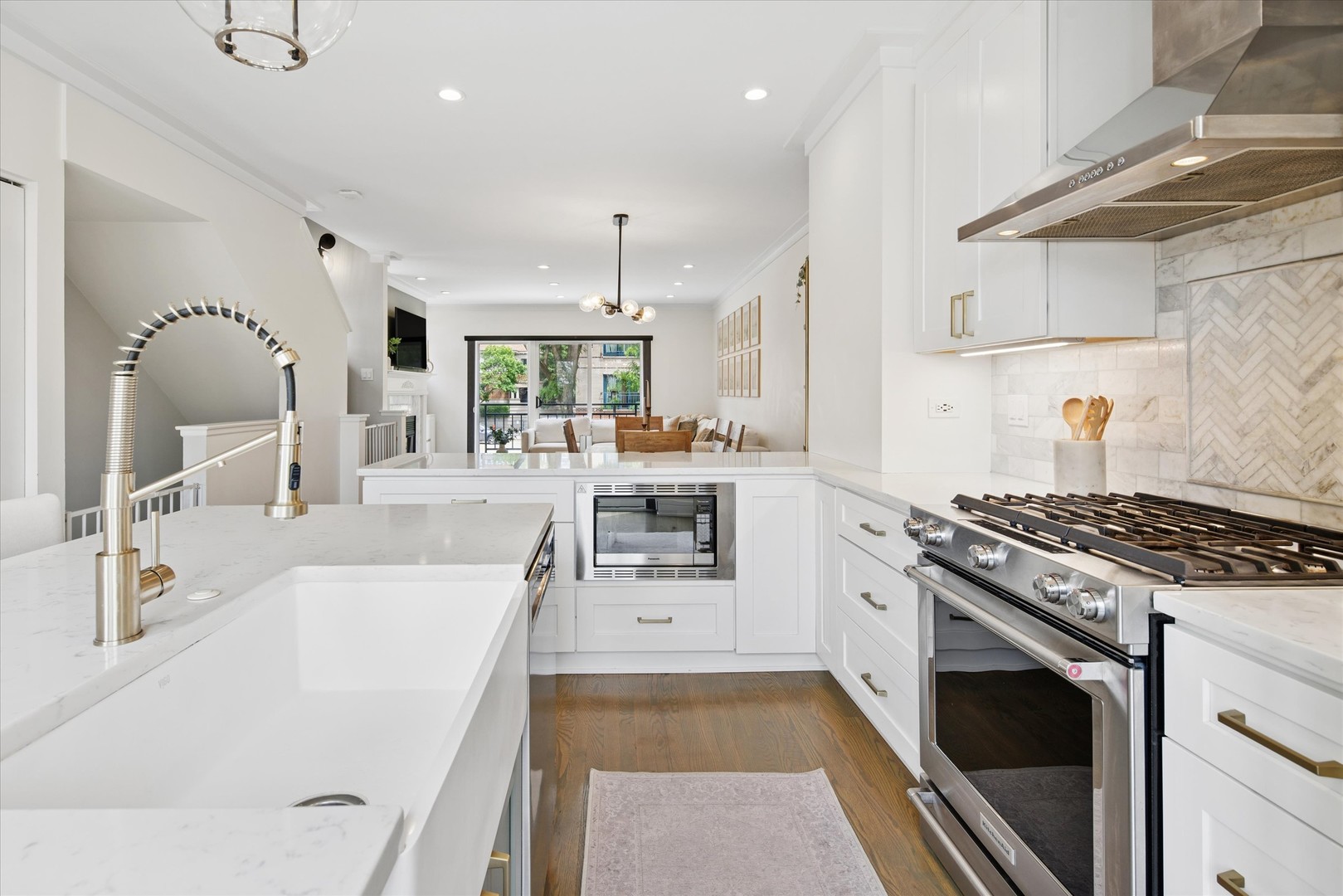 1341 S Clark Street, Chicago, IL 60605