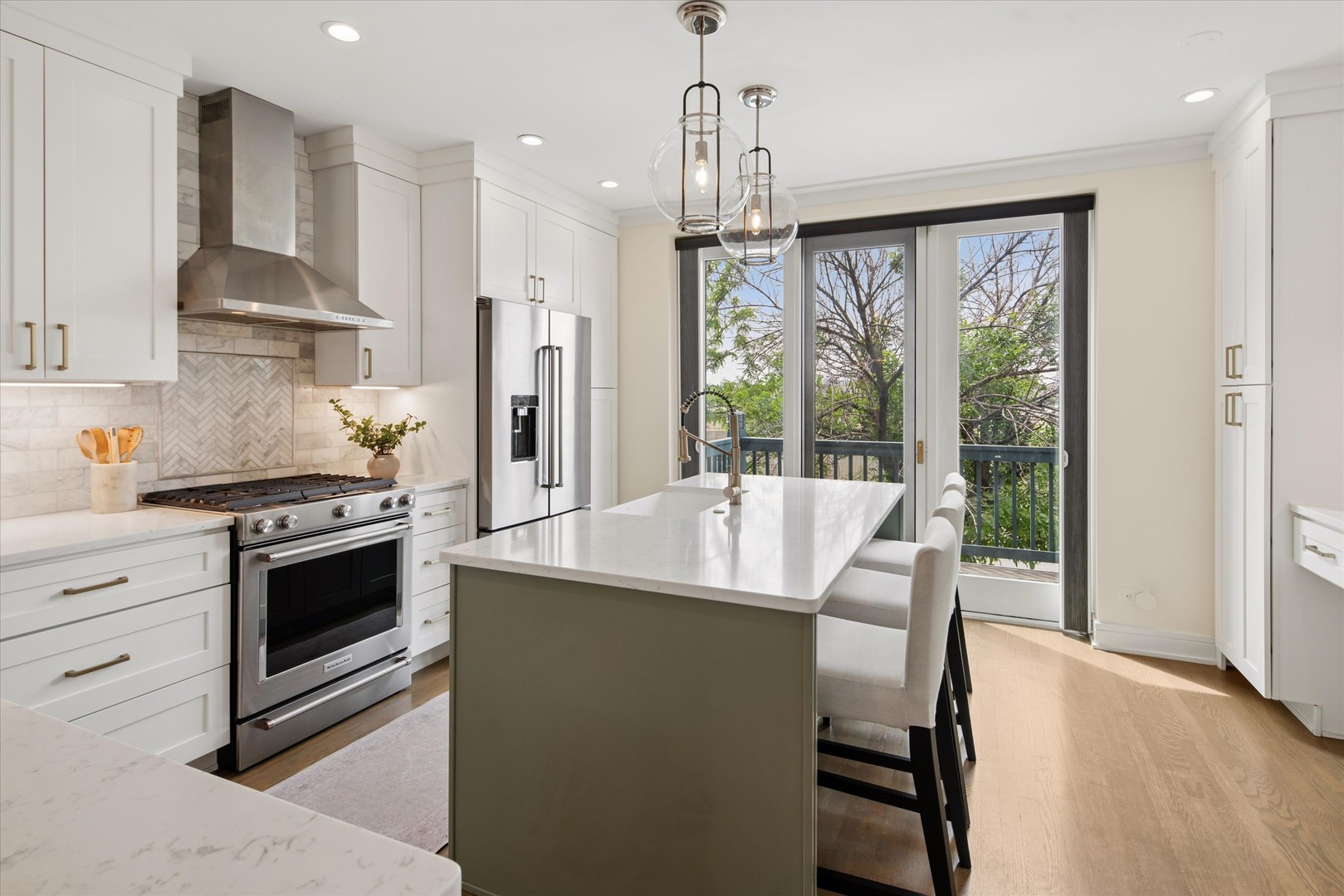1341 S Clark Street, Chicago, IL 60605