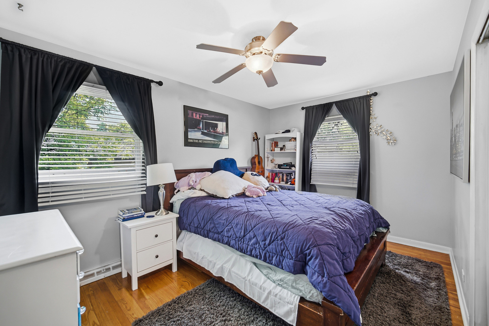 1105 N Hemlock Lane, Mount Prospect, IL 60056