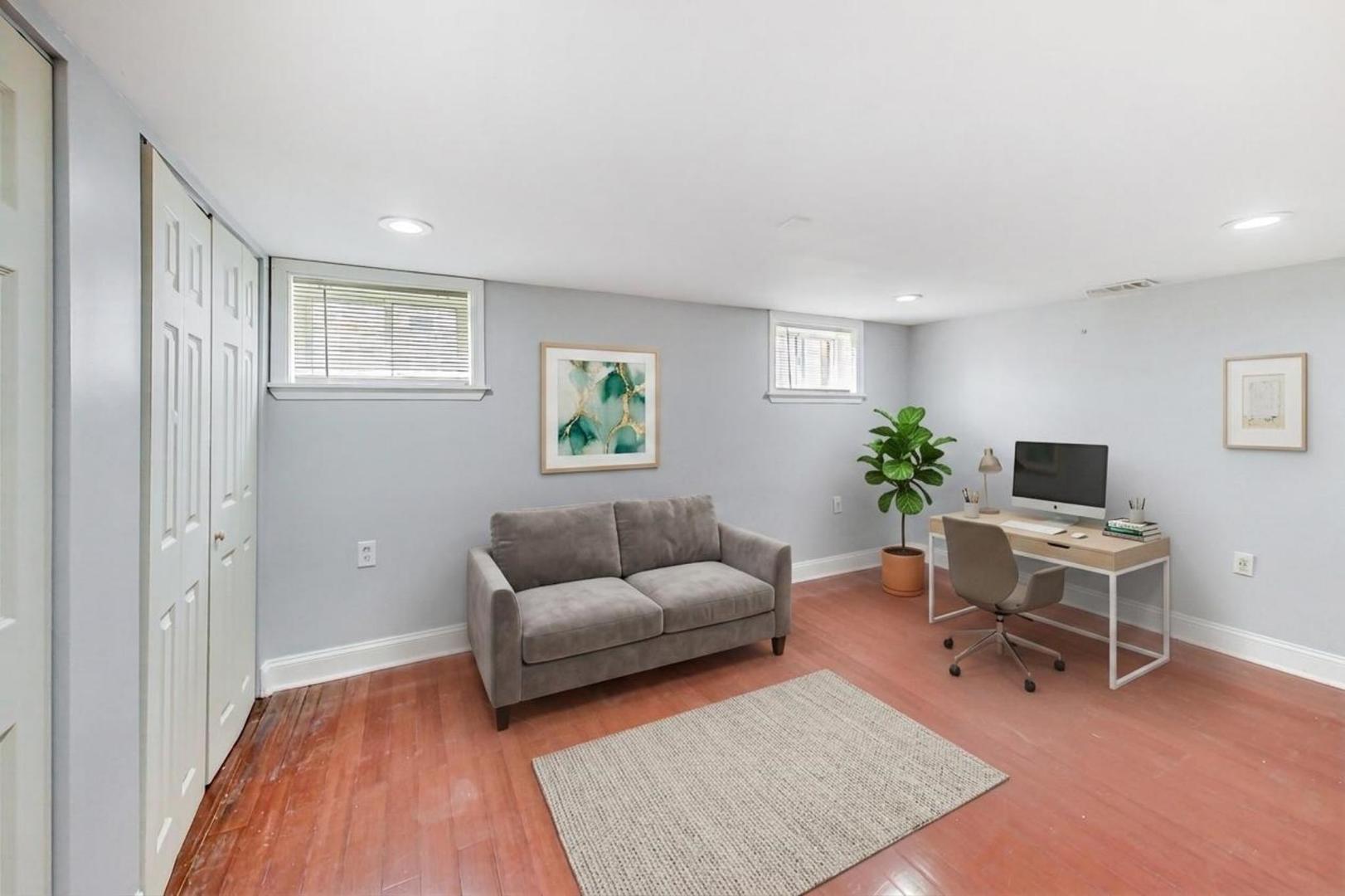 402 N MAIN Street, Mount Prospect, IL 60056