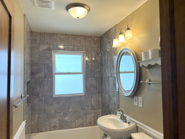 203 Oneill Street, Joliet, IL 60436