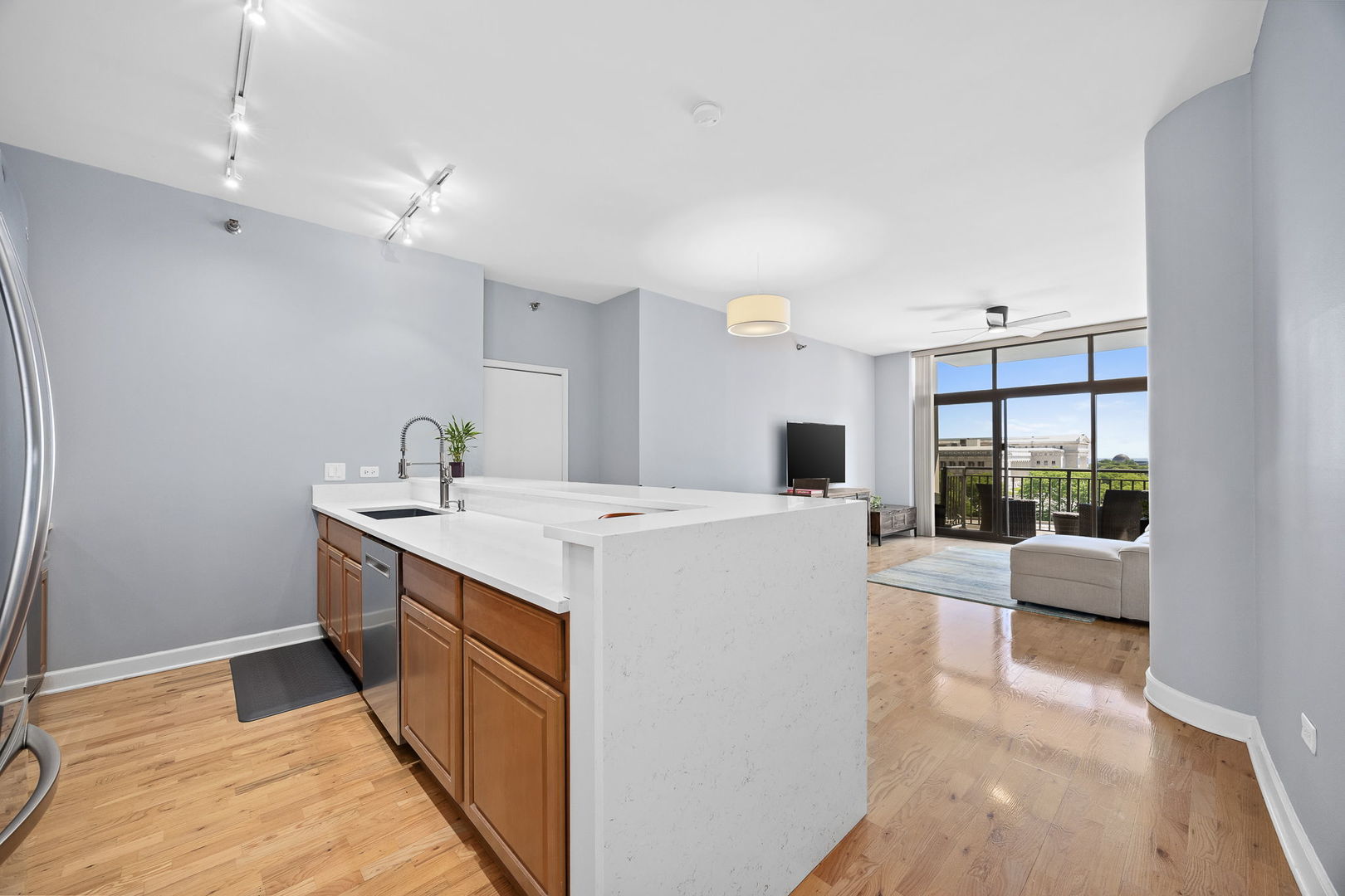 1322 S Prairie Avenue #804, Chicago, IL 60605