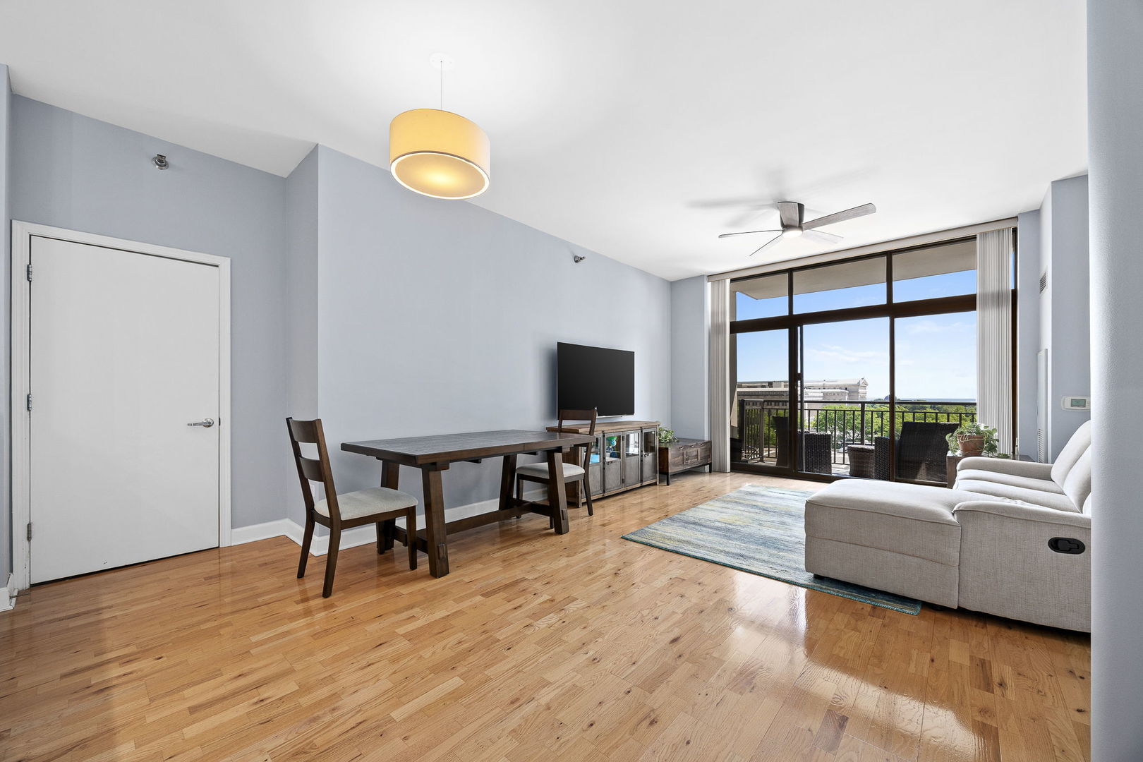1322 S Prairie Avenue #804, Chicago, IL 60605