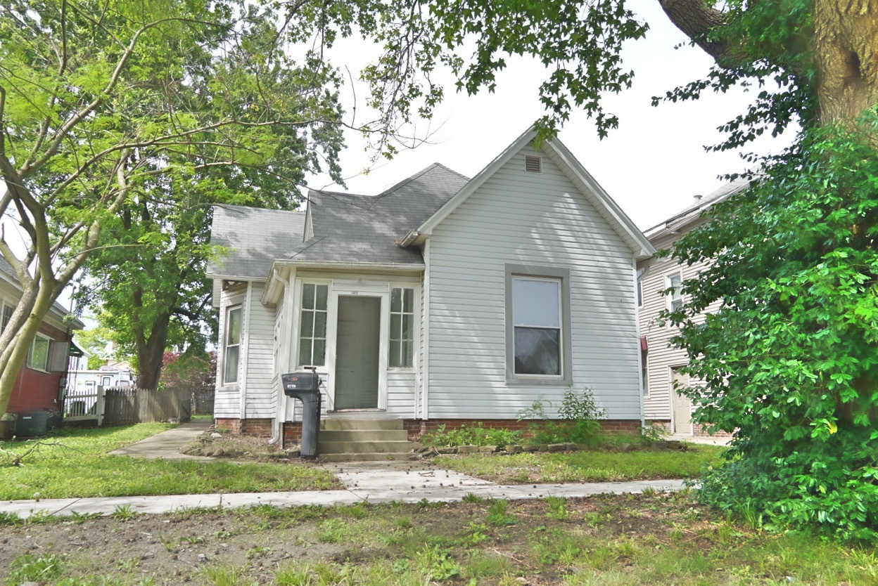 1412 Edgar Avenue, Mattoon, IL 61938