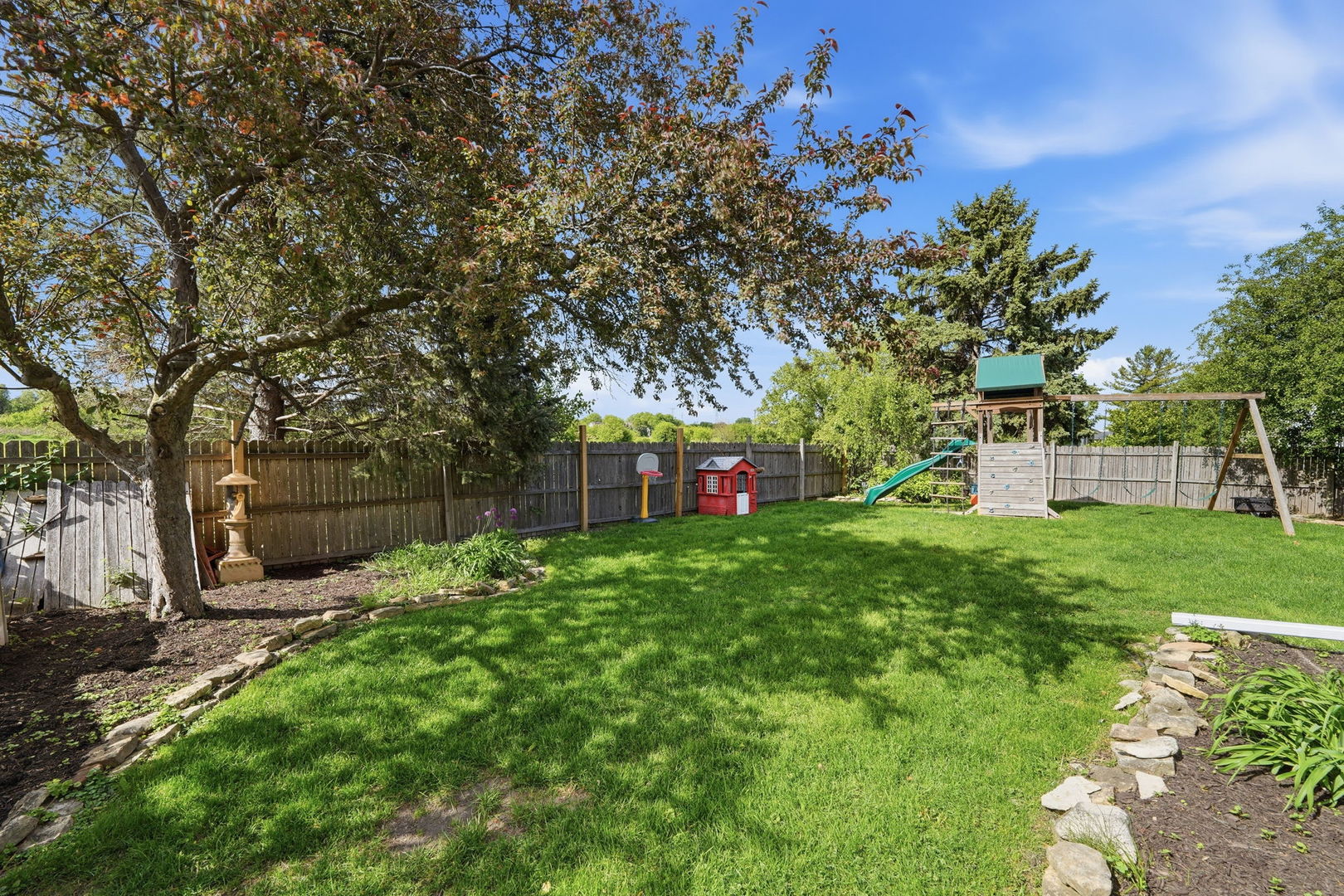 3128 Portland Court, Aurora, IL 60504