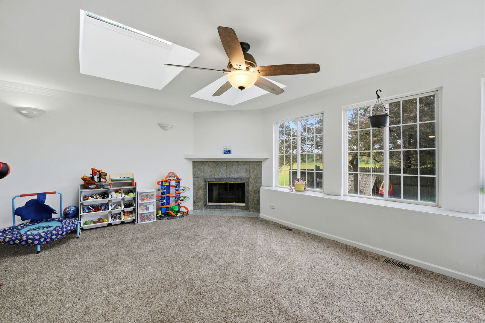 3128 Portland Court, Aurora, IL 60504