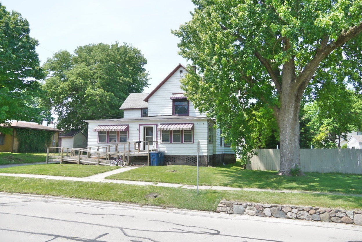 313 N 5th Street, Watseka, IL 60970