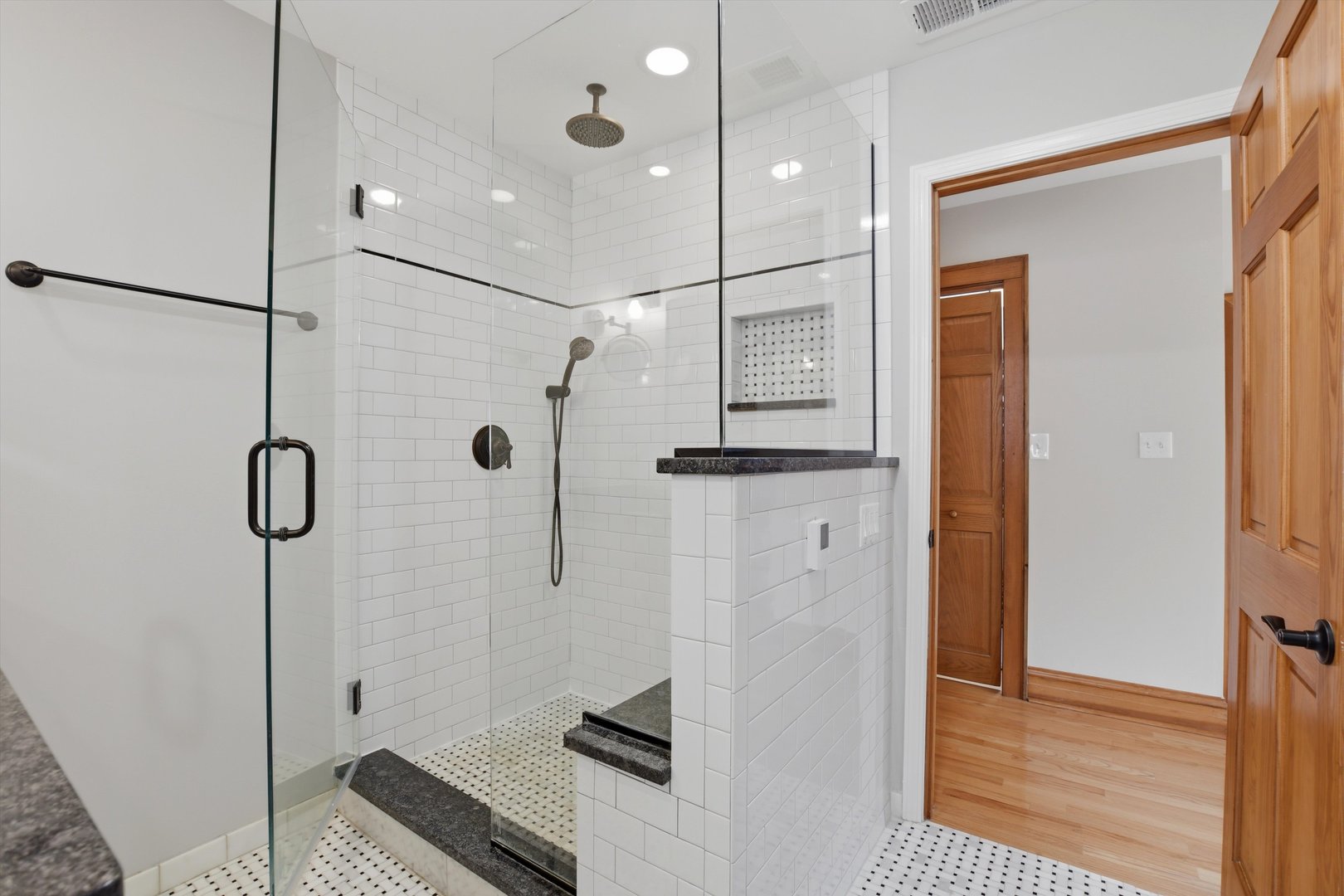 822 S Chester Avenue, Park Ridge, IL 60068