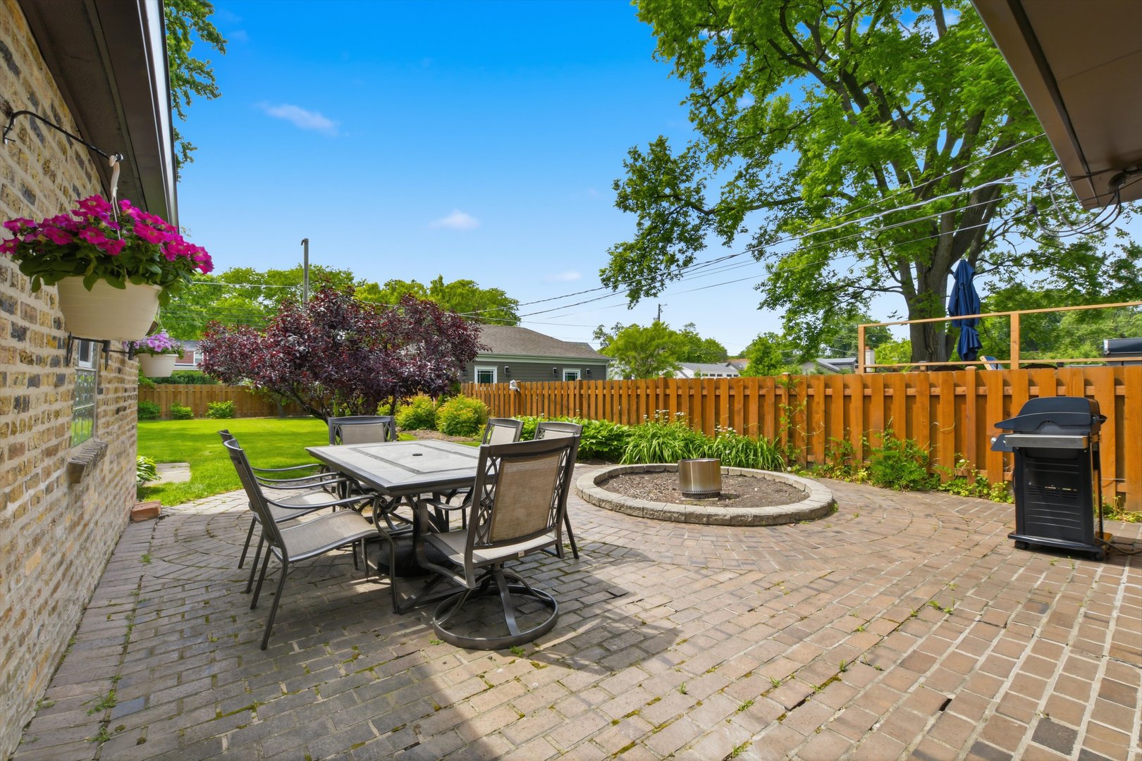 822 S Chester Avenue, Park Ridge, IL 60068