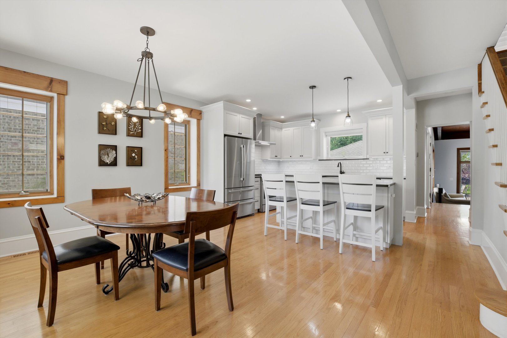 822 S Chester Avenue, Park Ridge, IL 60068