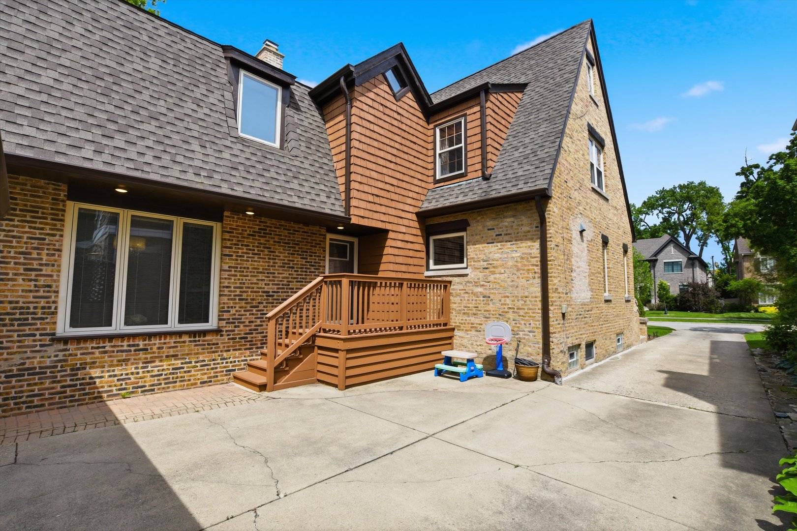 822 S Chester Avenue, Park Ridge, IL 60068