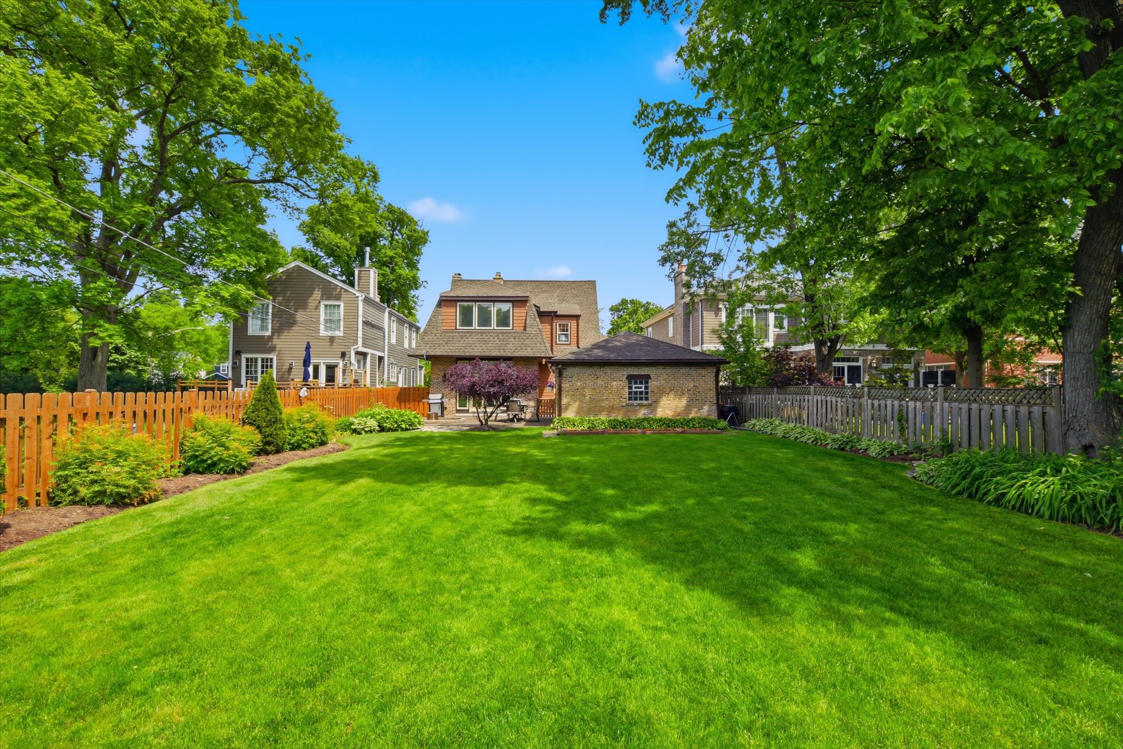 822 S Chester Avenue, Park Ridge, IL 60068