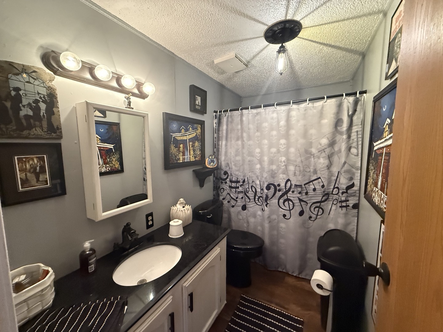 38569 N Sheridan Road #390, Beach Park, IL 60099