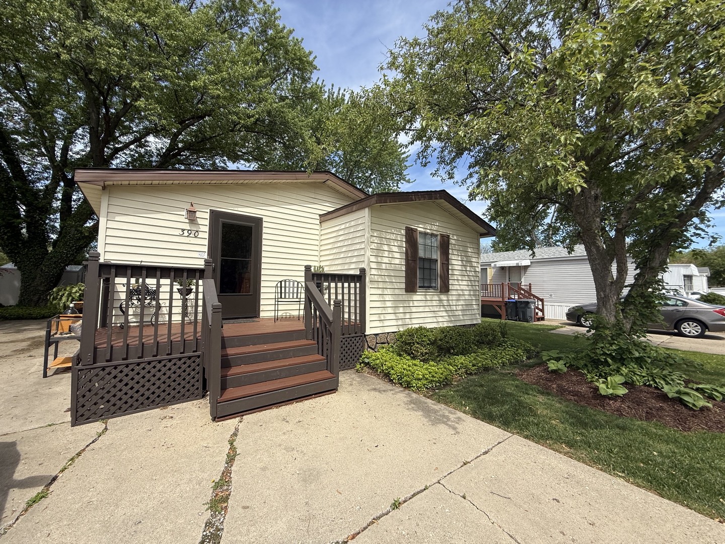 38569 N Sheridan Road #390, Beach Park, IL 60099