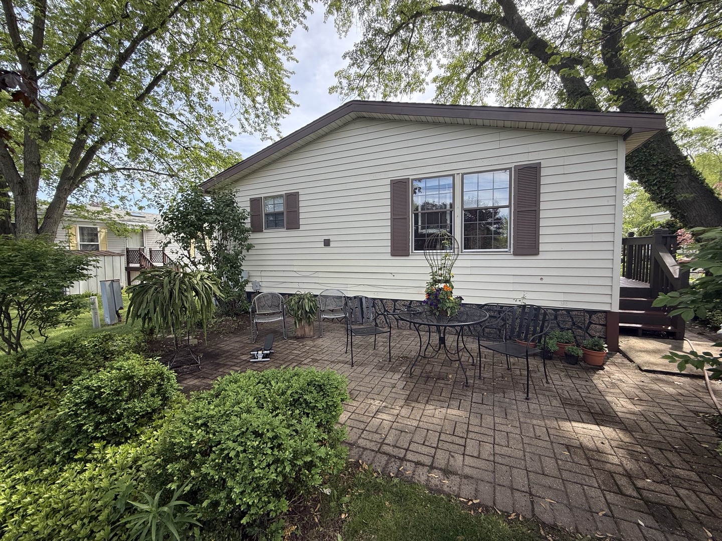 38569 N Sheridan Road #390, Beach Park, IL 60099