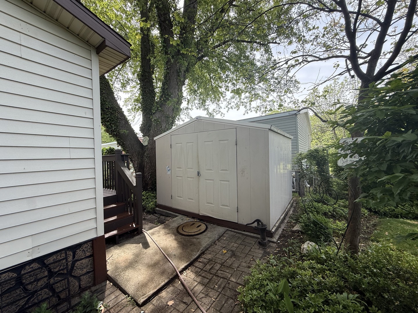 38569 N Sheridan Road #390, Beach Park, IL 60099