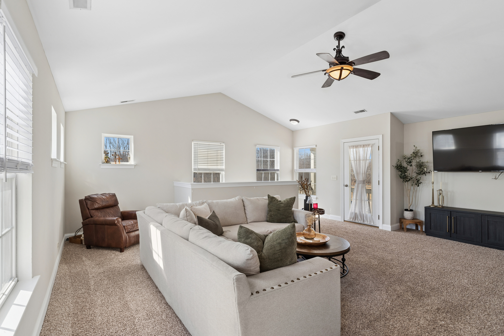 222 Bakers Drive #222, Lakemoor, IL 60051