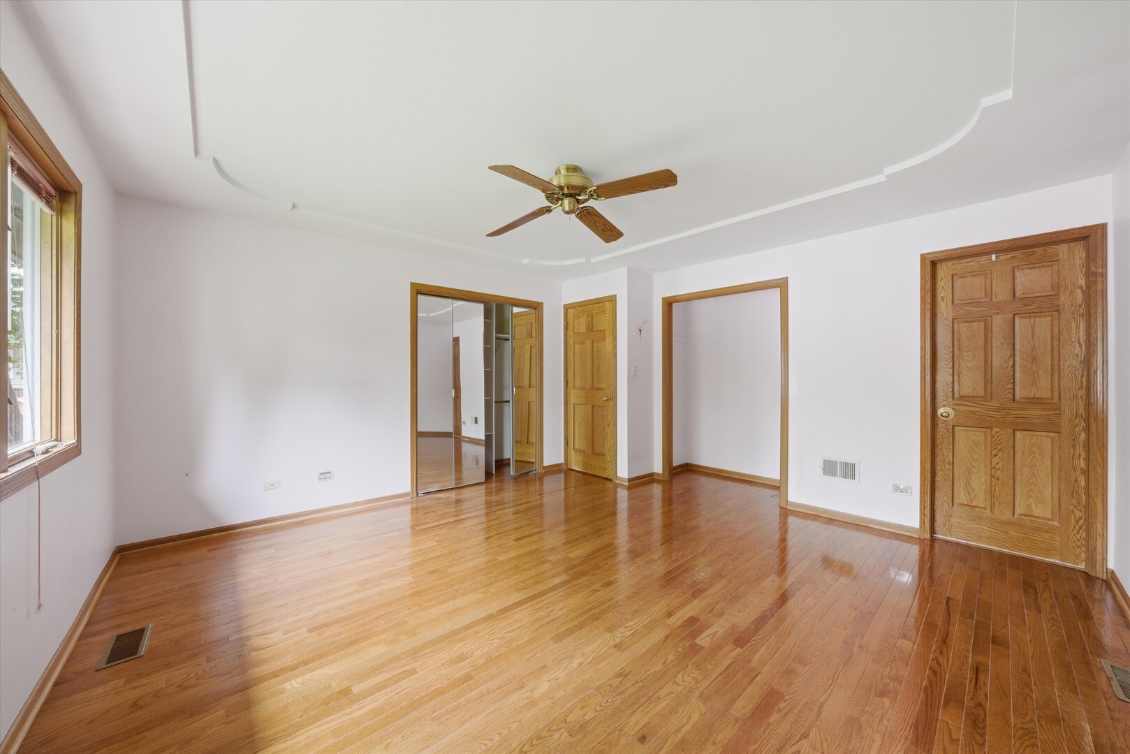 16713 Ridgeland Avenue, Tinley Park, IL 60477