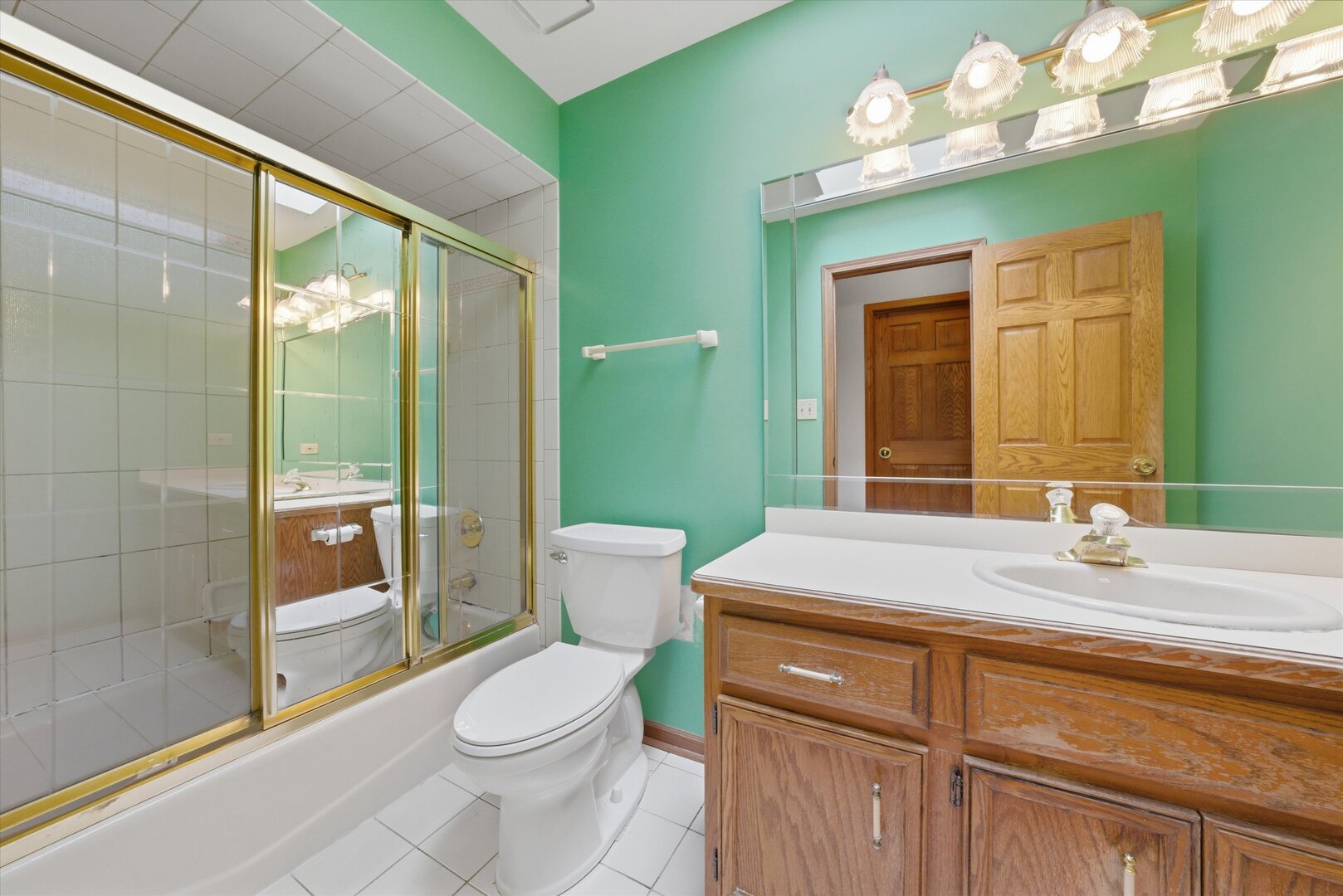16713 Ridgeland Avenue, Tinley Park, IL 60477