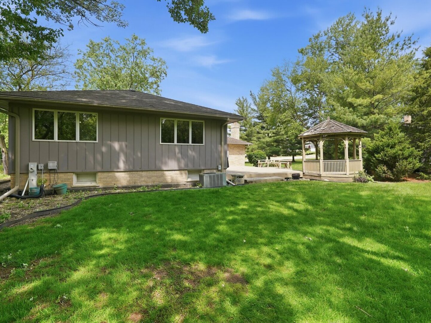 16713 Ridgeland Avenue, Tinley Park, IL 60477