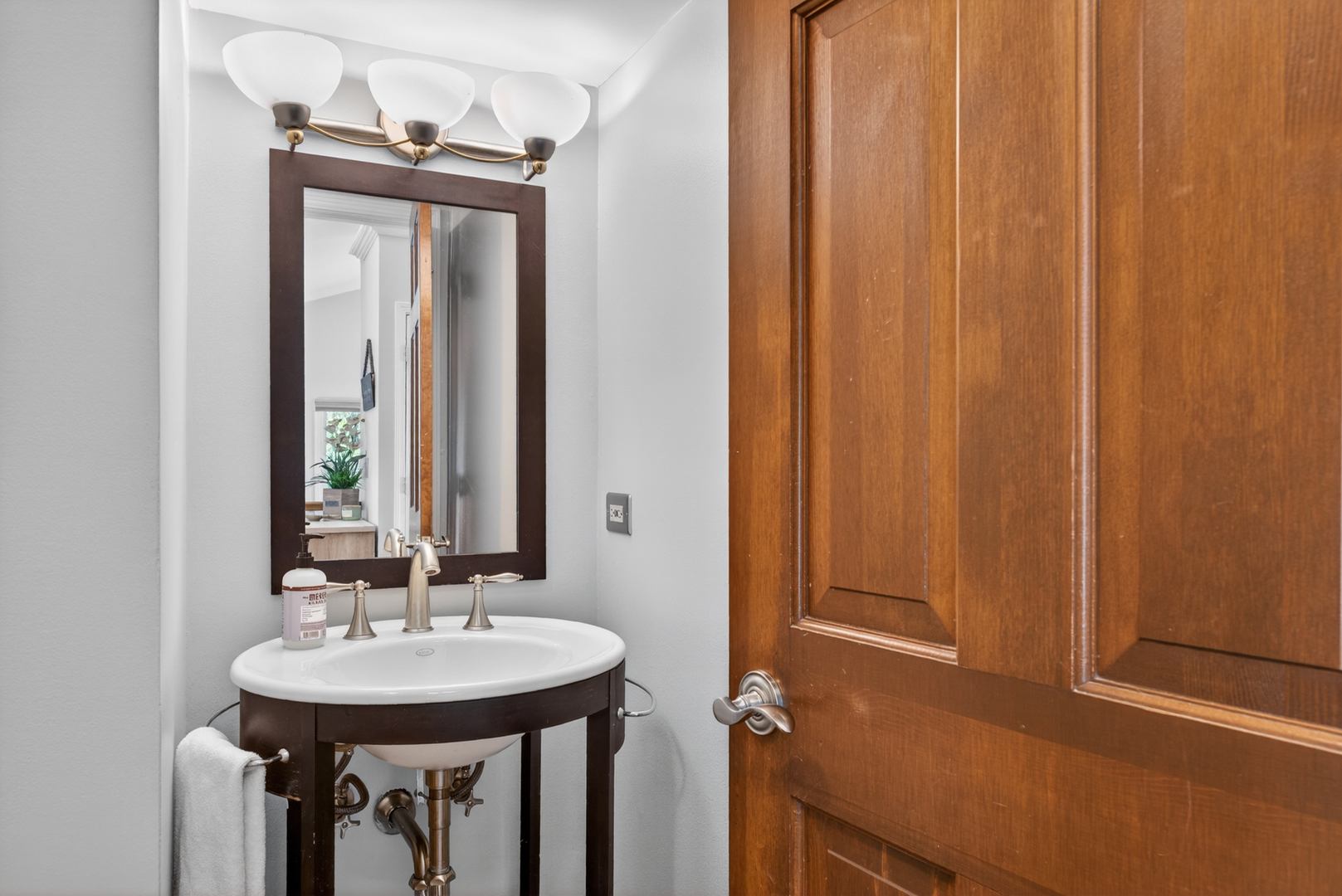 1205 Ardmore Drive, Naperville, IL 60540