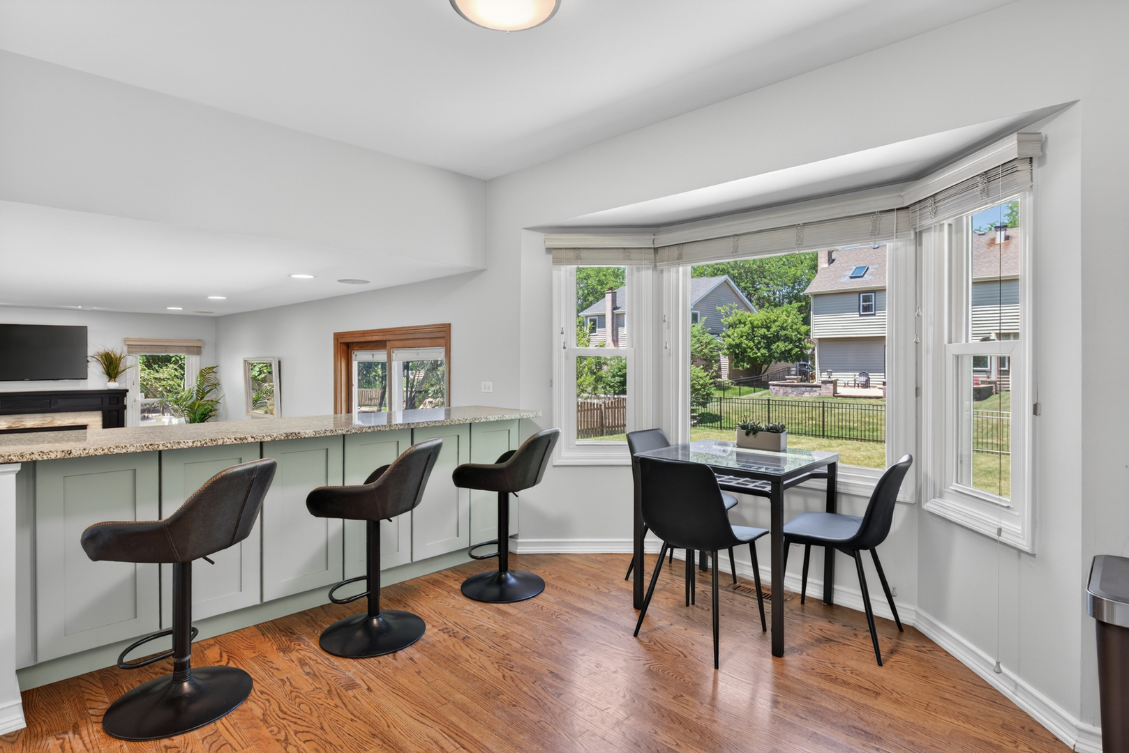 1205 Ardmore Drive, Naperville, IL 60540