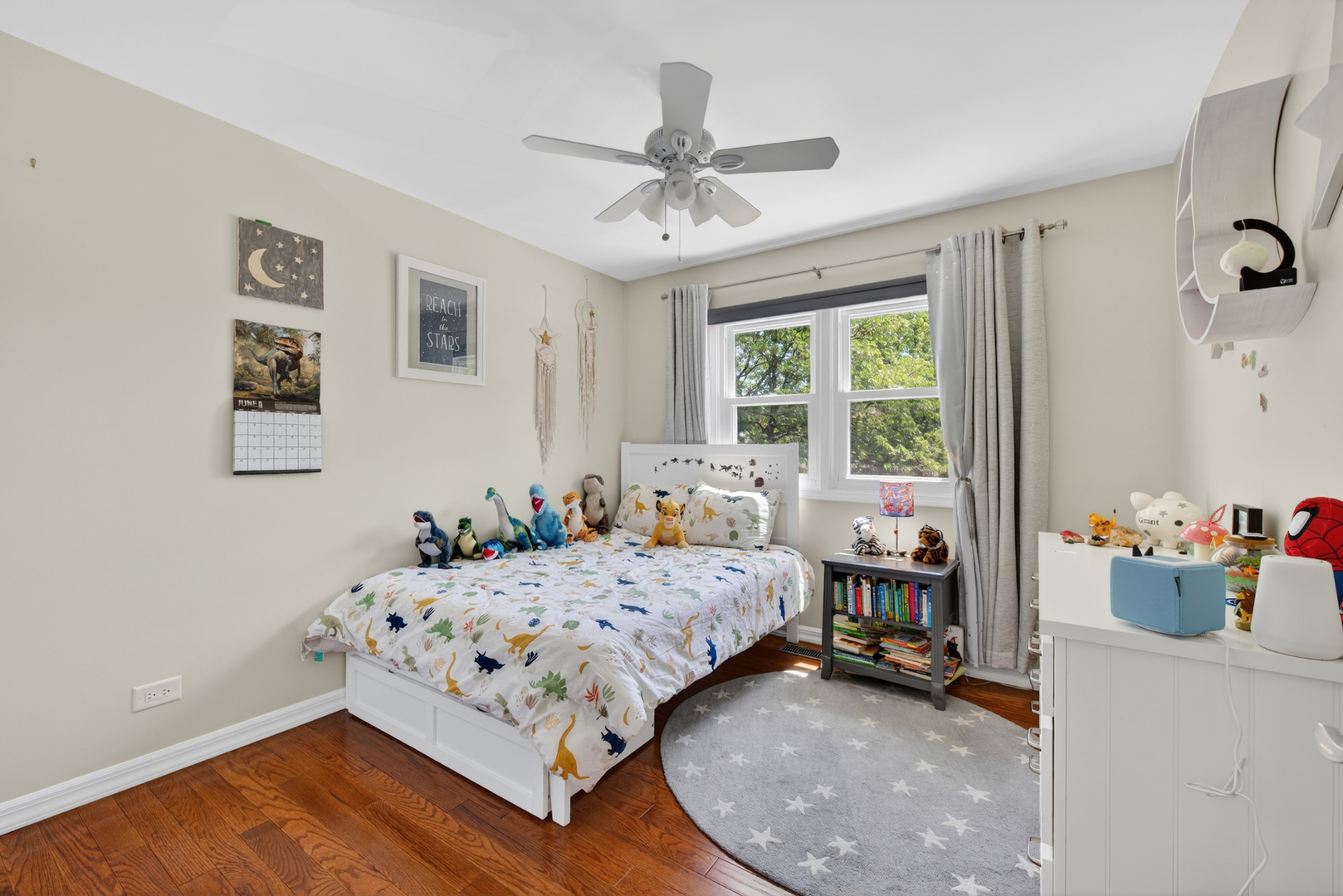 1205 Ardmore Drive, Naperville, IL 60540