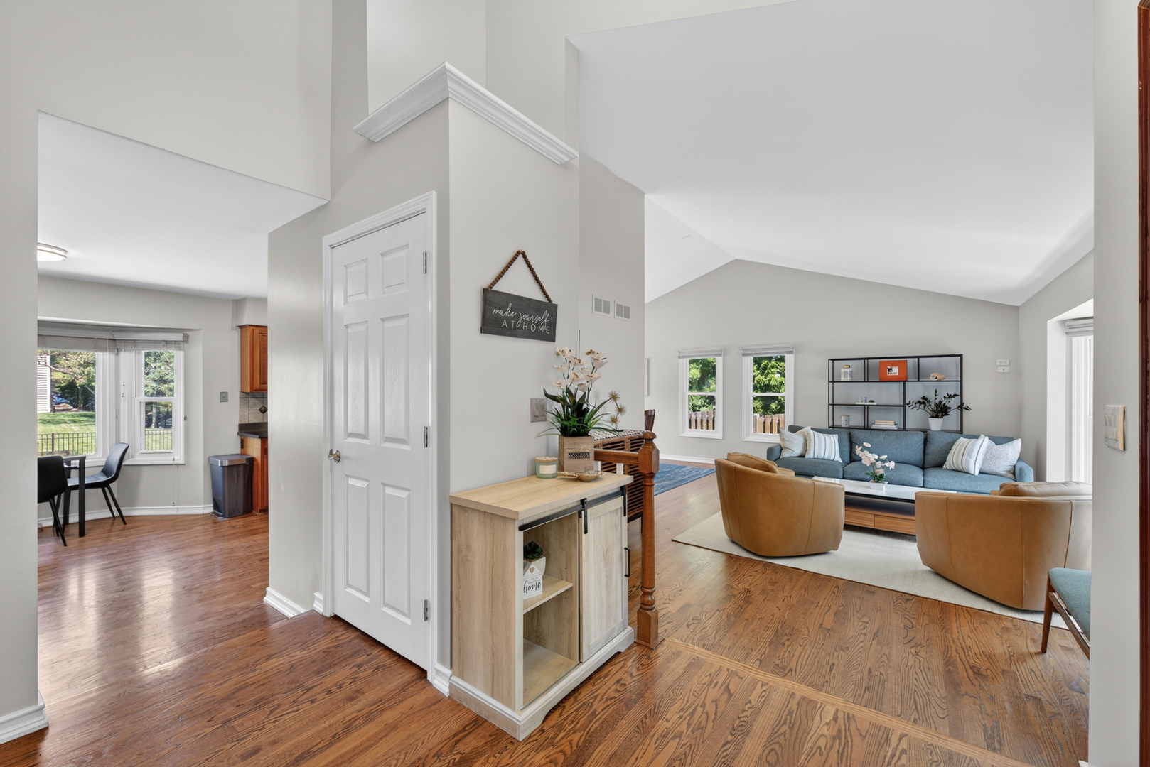 1205 Ardmore Drive, Naperville, IL 60540