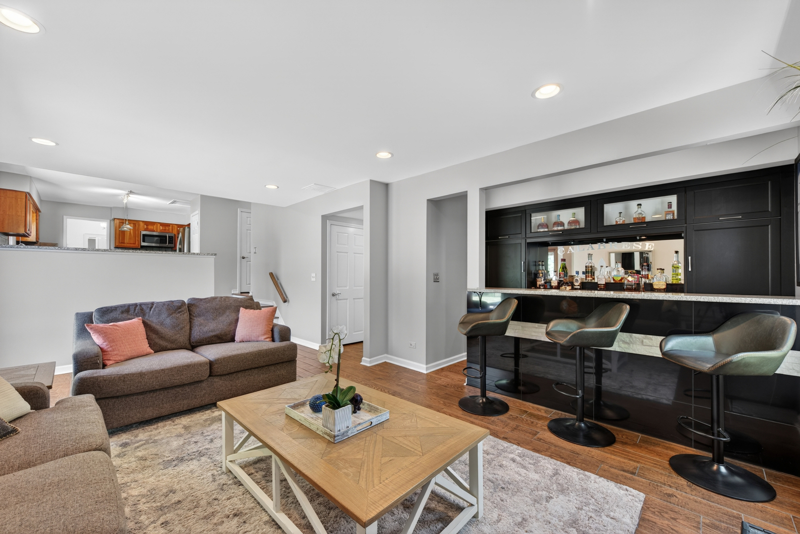 1205 Ardmore Drive, Naperville, IL 60540