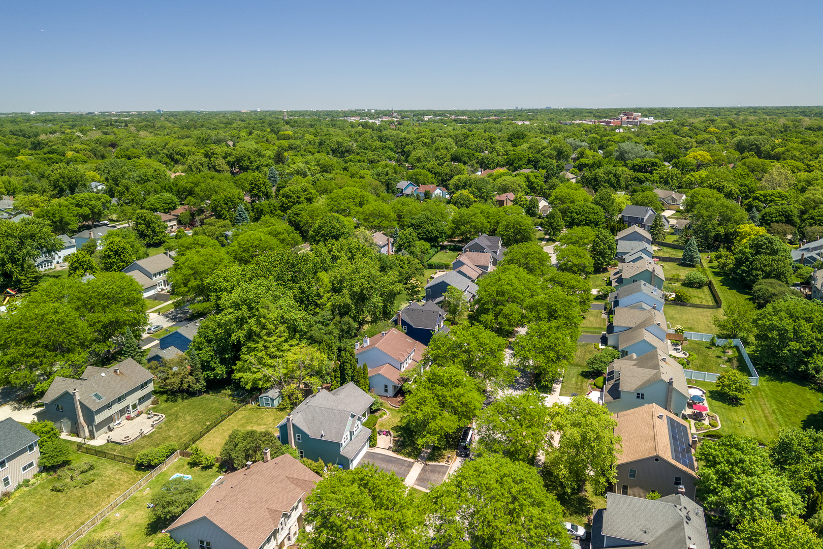 1205 Ardmore Drive, Naperville, IL 60540