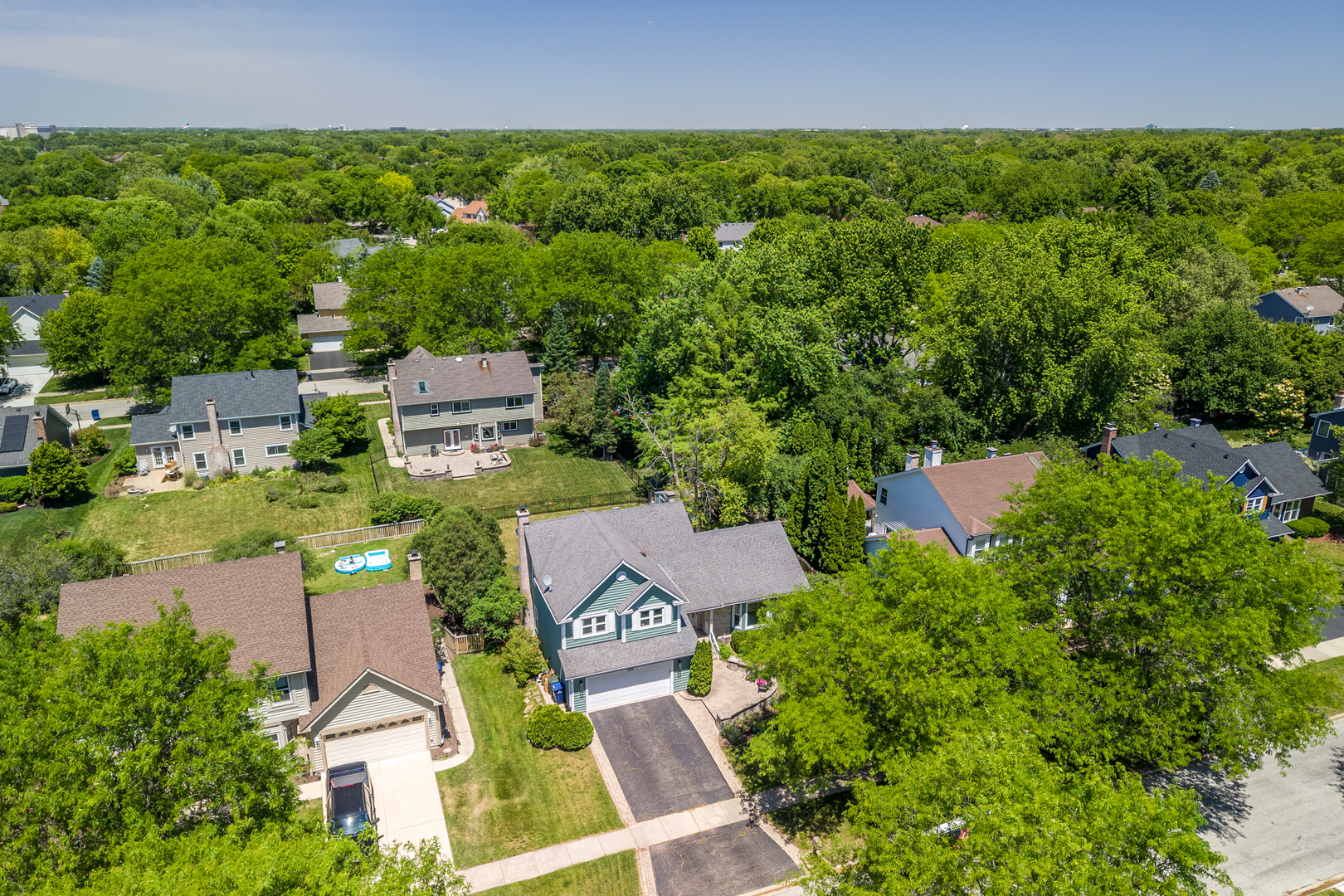 1205 Ardmore Drive, Naperville, IL 60540
