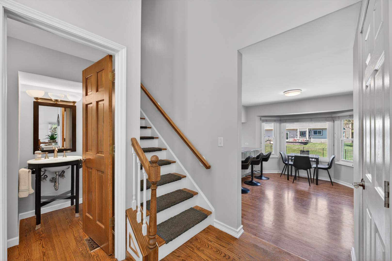 1205 Ardmore Drive, Naperville, IL 60540