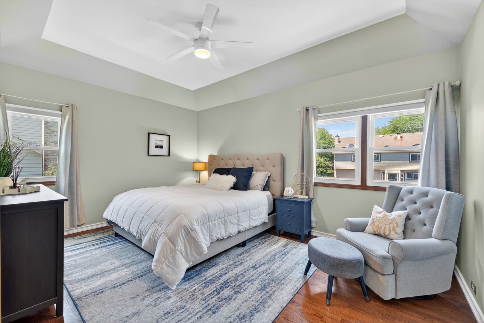 1205 Ardmore Drive, Naperville, IL 60540