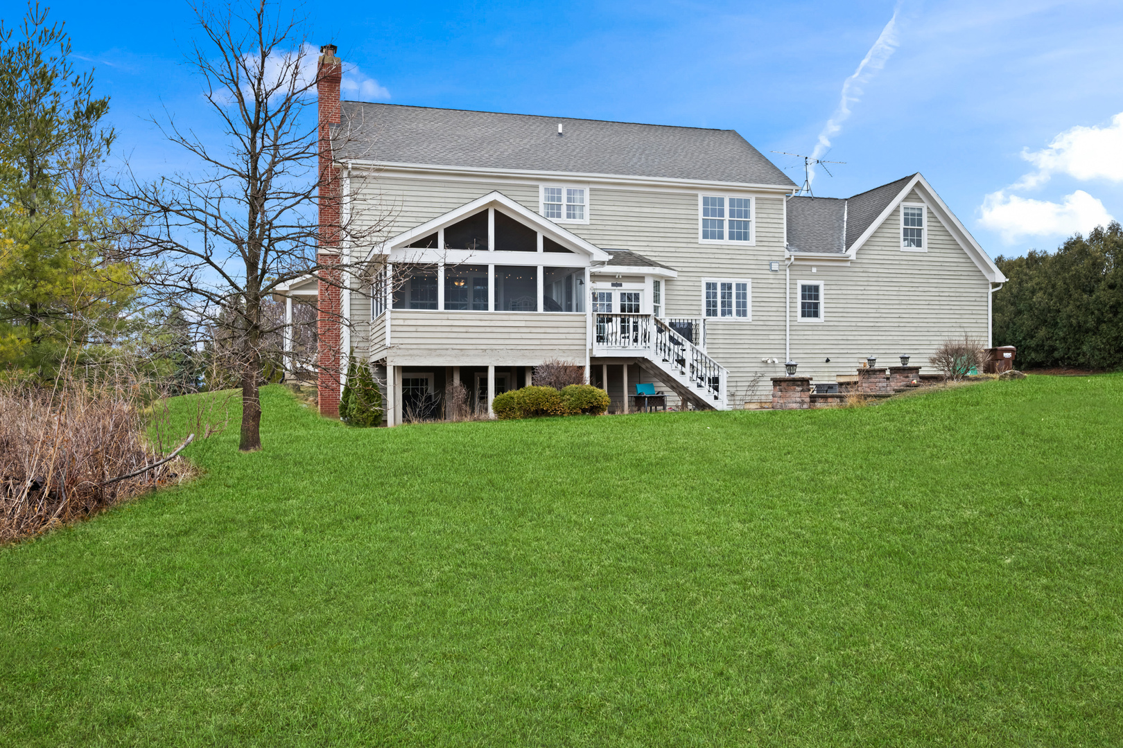 14401 Trinity Court, Woodstock, IL 60098