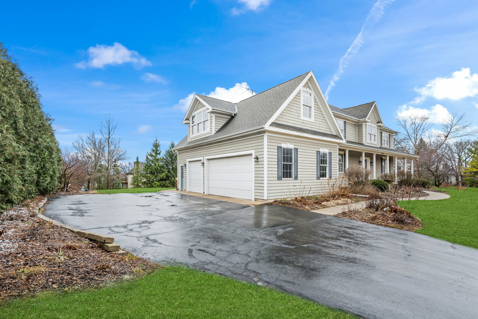 14401 Trinity Court, Woodstock, IL 60098