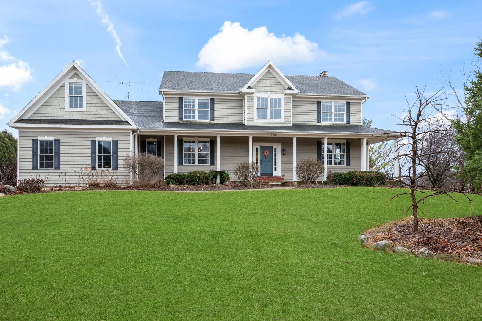 14401 Trinity Court, Woodstock, IL 60098