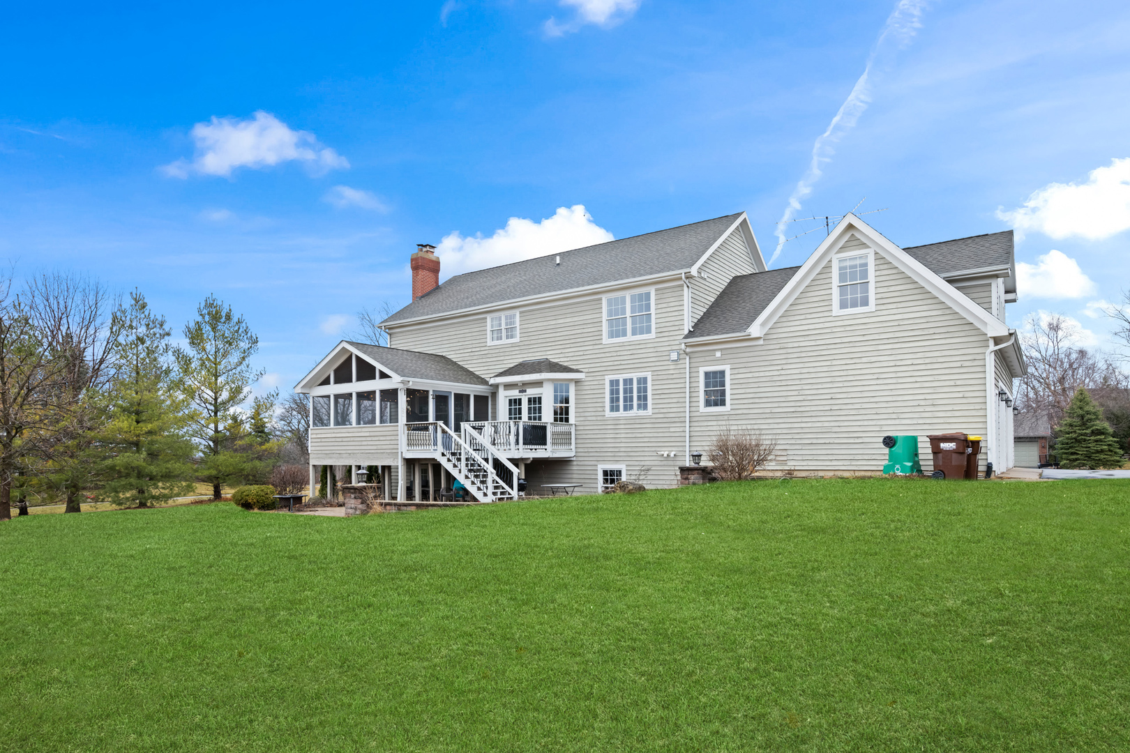 14401 Trinity Court, Woodstock, IL 60098