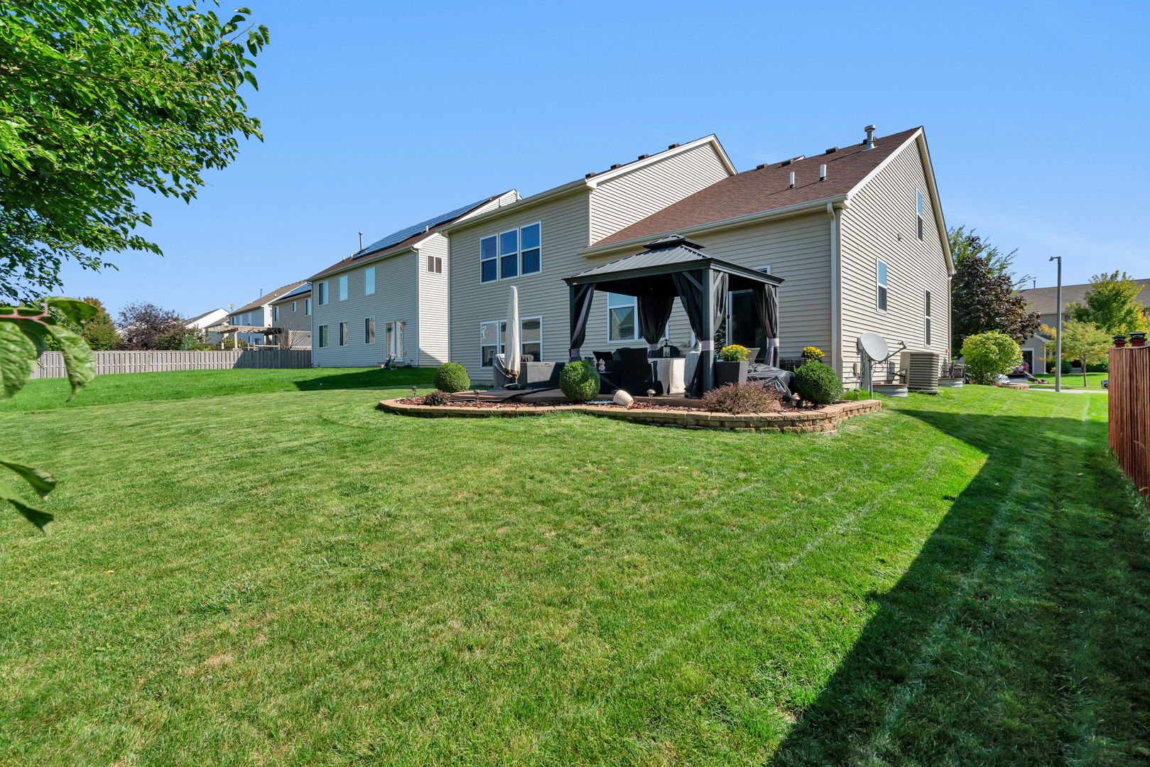 1801 Wild Rose Trail, Joliet, IL 60431