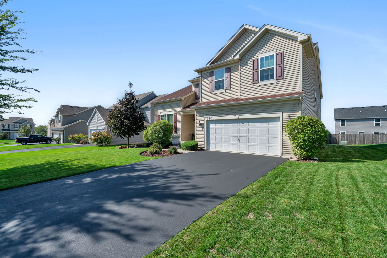1801 Wild Rose Trail, Joliet, IL 60431