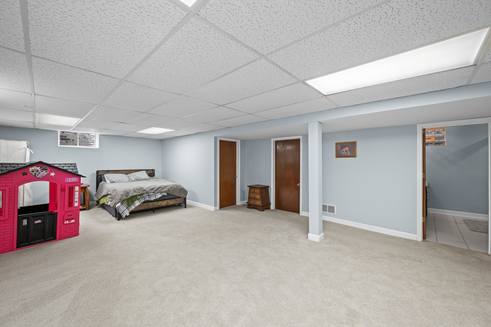 16 S Maple Lane, Prospect Heights, IL 60070