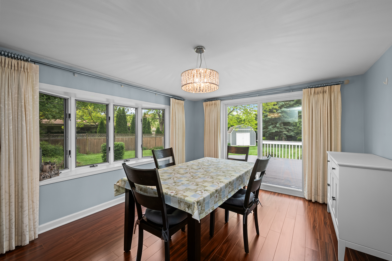 16 S Maple Lane, Prospect Heights, IL 60070